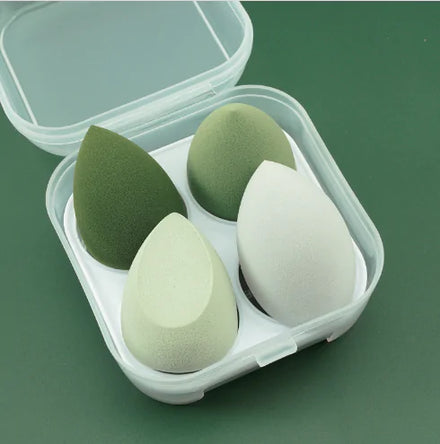 4 Pieces Makeup Sponge Powder Puff Dry And Wet Combined in shade Green